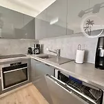 Apartment L'horizon - Piscine - A 50m De La Hyeres