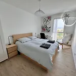 Apartment L'horizon - Piscine - A 50m De La Hyeres