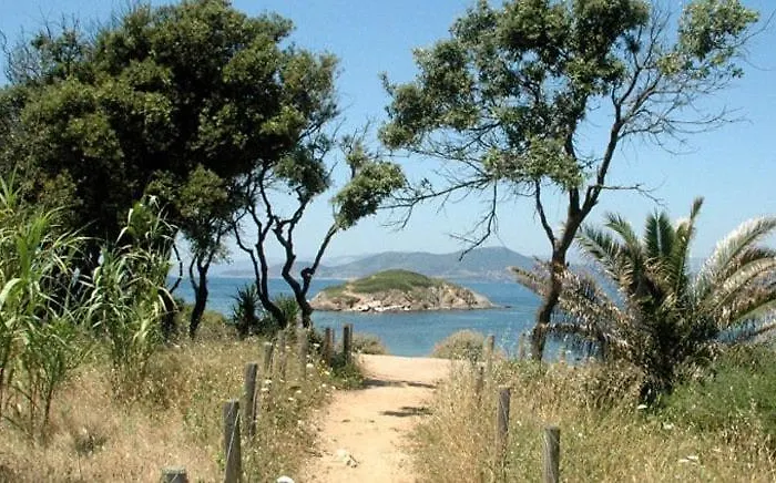 L'horizon - Piscine - A 50m De La * Ιέρ